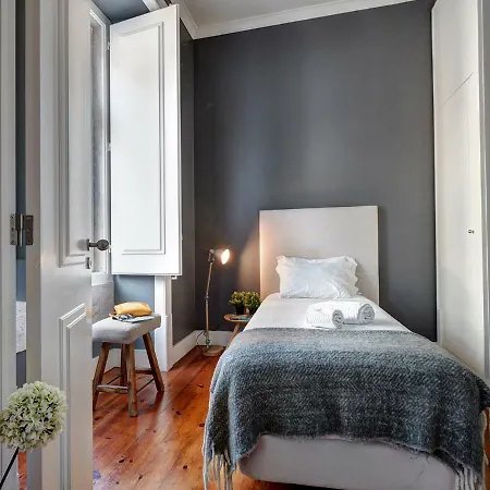 Appartement Canaan Boutique Fanqueiros 114 By Get Your